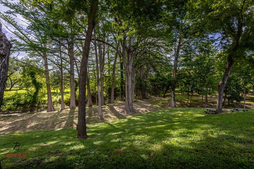 More Photos Of 50500 Interstate 10 W, Comfort Office For Sale