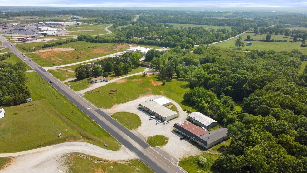 More Photos Of 1604 US 160 West, West Plains Storefront Retail Office For Sale