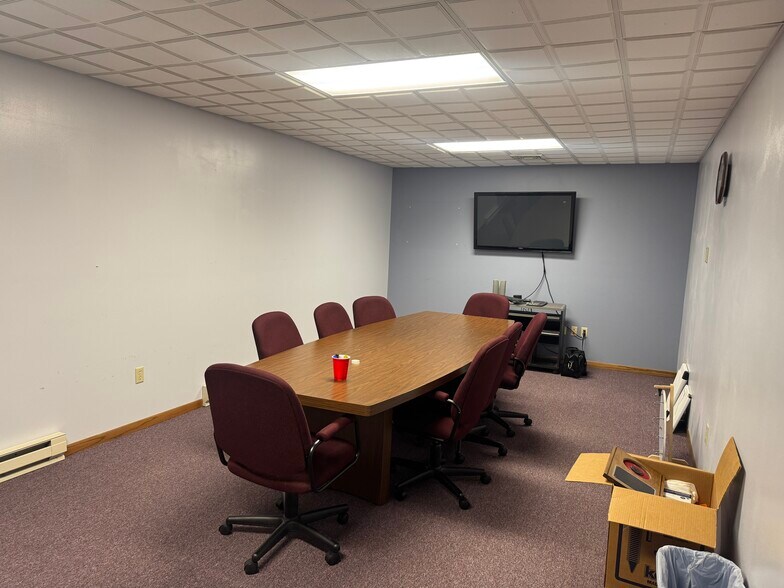 More Photos Of 1434 Progress Ln, Omro Distribution For Sale