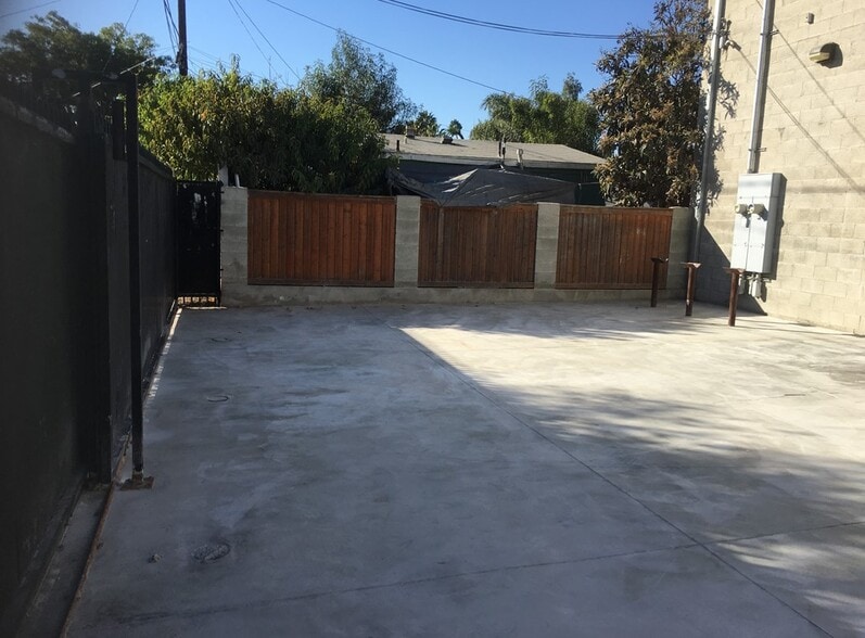 More Photos Of 1220 251st St, Harbor City Warehouse For Sale