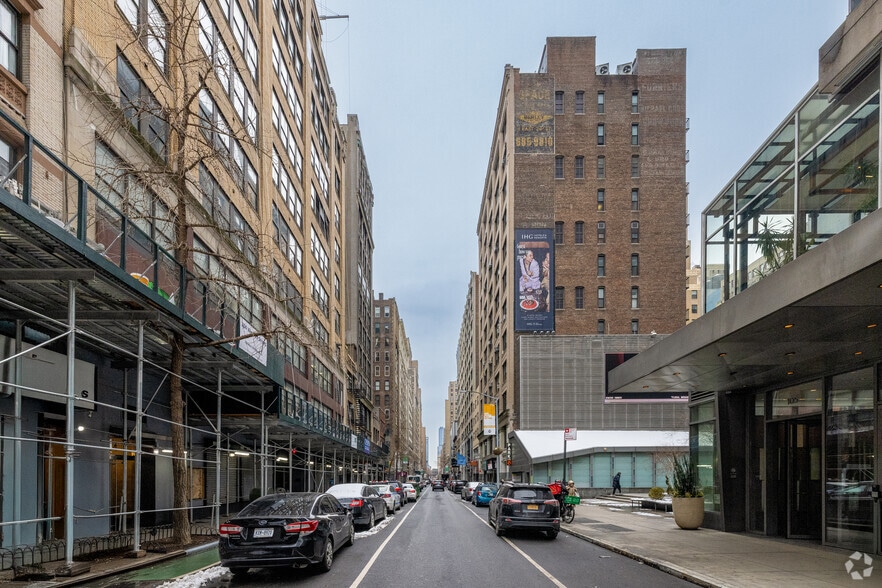 More Photos Of 115 W 29th St, New York Loft Creative Space For Sale