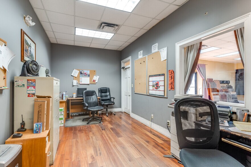 More Photos Of 520 Lovers Lane Rd, Calhoun Warehouse For Sale