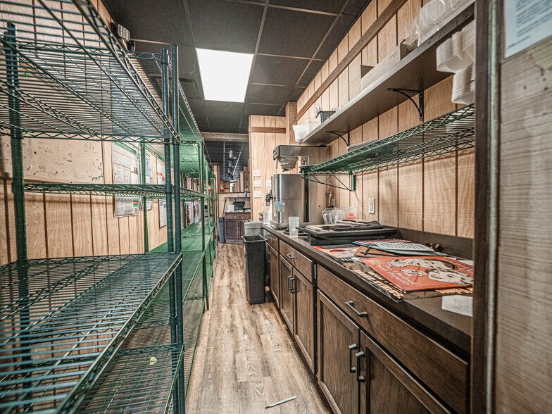 More Photos Of 401 Walker Dr, Henderson General Retail For Sale