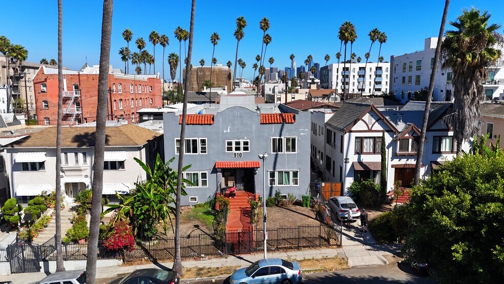 More Photos Of 910 S Mariposa Ave, Los Angeles Apartments For Sale
