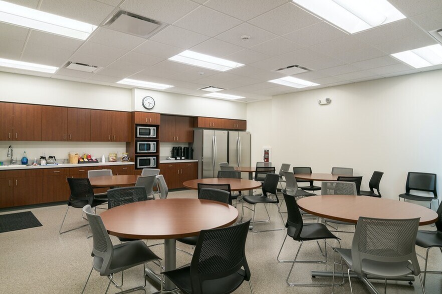 More Photos Of 150 Corporate Center Dr, Camp Hill Unknown For Lease