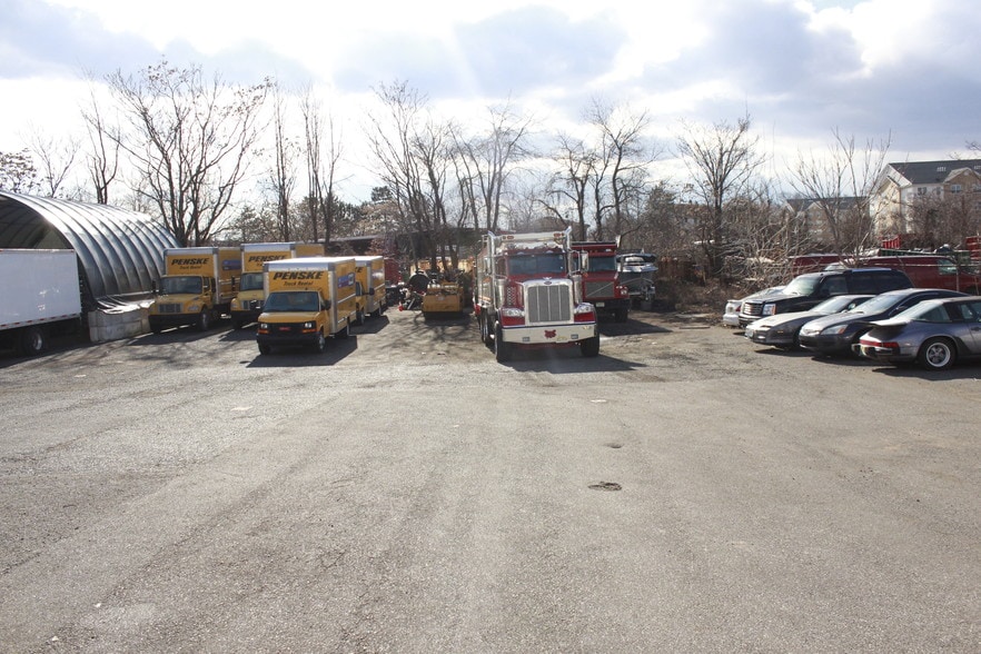 More Photos Of 53 Clifton Blvd, Clifton Truck Terminal For Sale