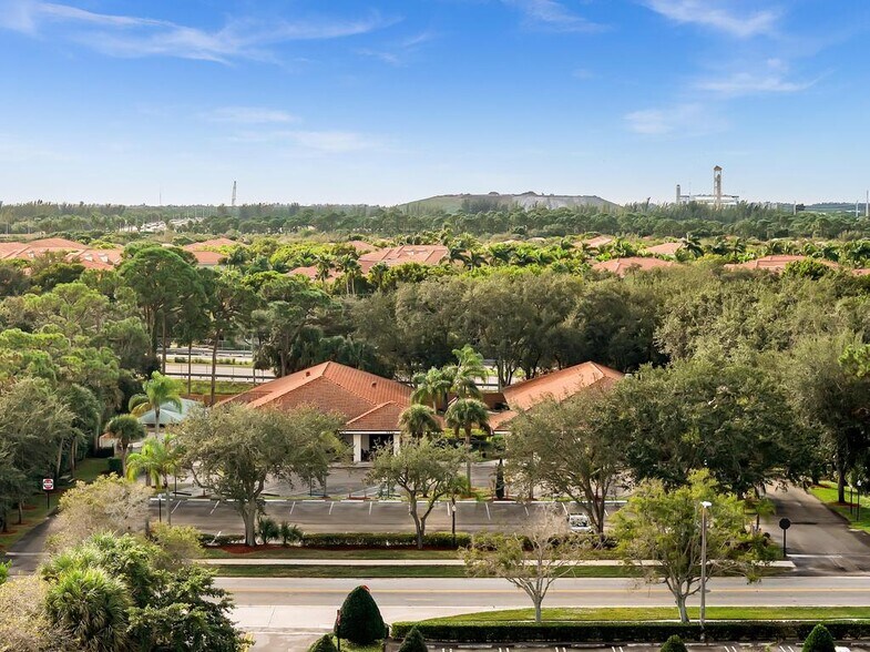 More Photos Of 353 Hiatt Dr, Palm Beach Gardens Schools For Sale