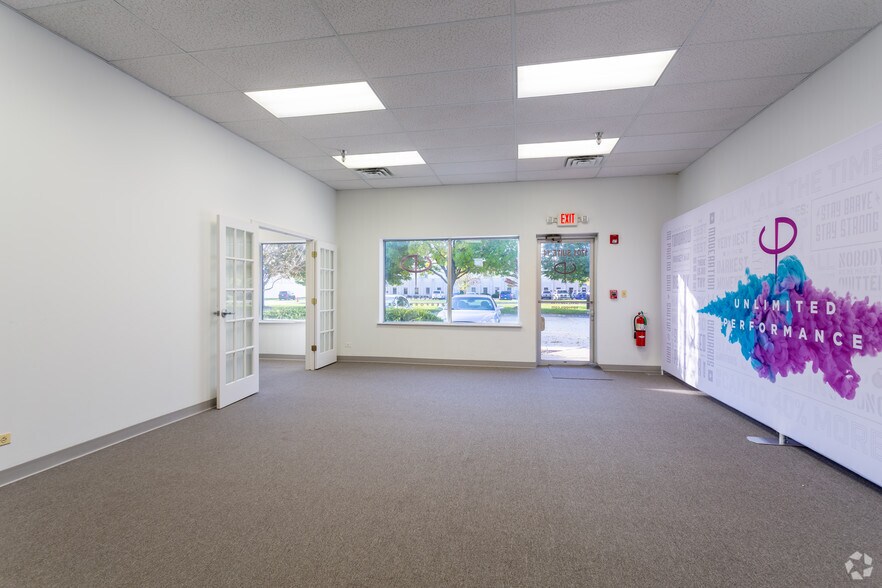 More Photos Of 1701 Quincy Ave, Naperville Light Distribution For Lease