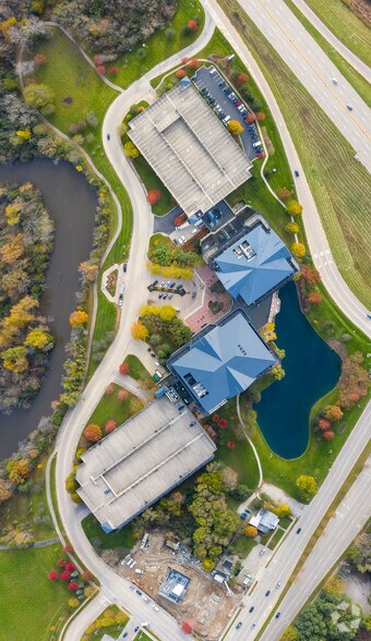 More Photos Of 2150 E Lake Cook Rd, Buffalo Grove Office For Lease