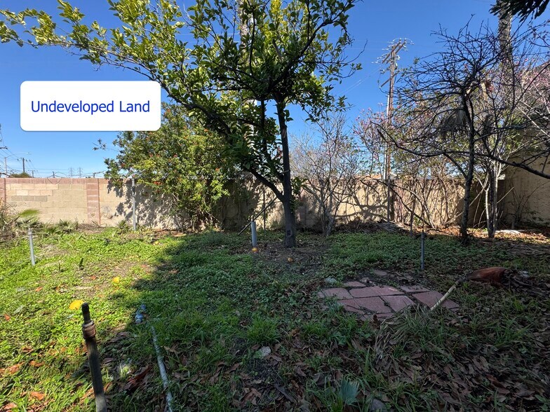 More Photos Of 7736 Sugar Dr, Huntington Beach Apartments For Sale