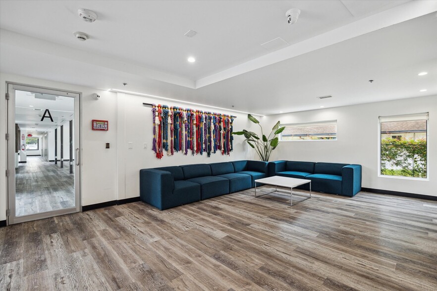 More Photos Of 25814 Budde Rd, Spring Loft Creative Space For Sale