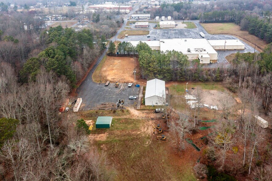 More Photos Of 199 S Cherry St, Cherryville Auto Dealership For Sale
