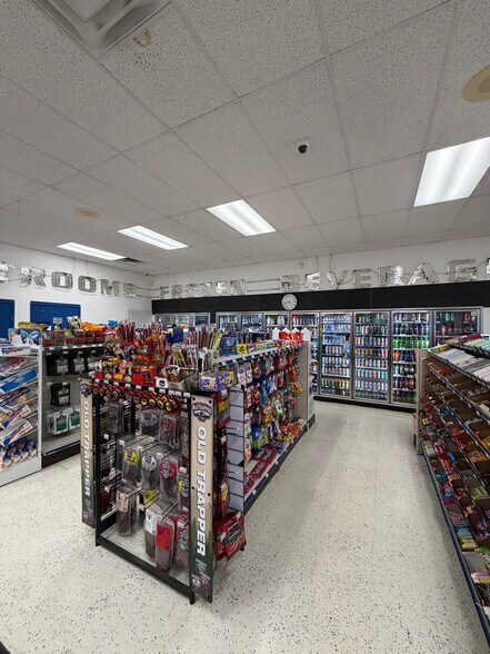 More Photos Of 4325 Clearwater Rd, Saint Cloud Fast Food For Lease