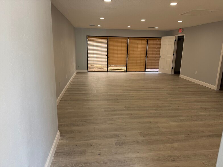 More Photos Of 100 Lake Shore Dr, Altamonte Springs Medical For Lease