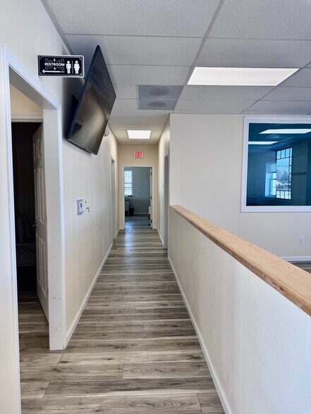 More Photos Of 24955 S US Highway 23, Circleville Restaurant For Sale