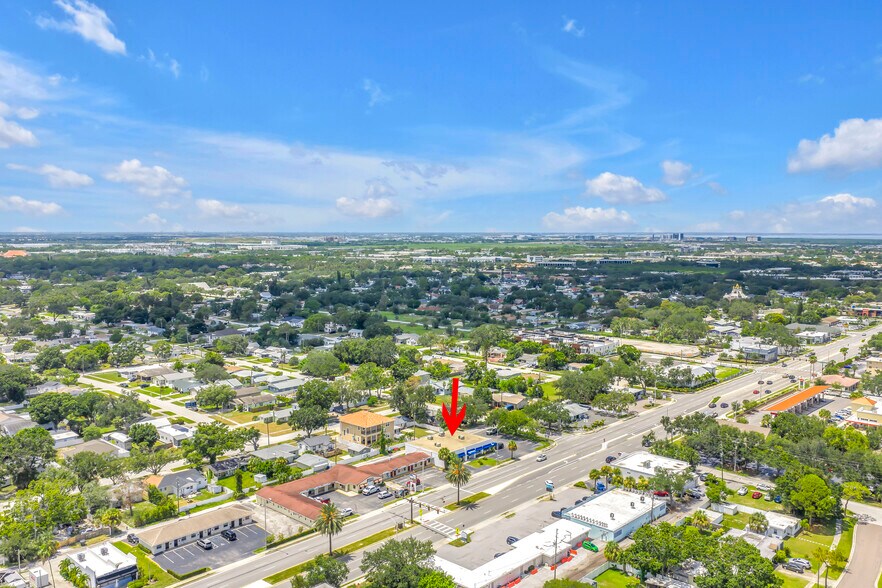 More Photos Of 8440 4th St N, Saint Petersburg Freestanding For Sale