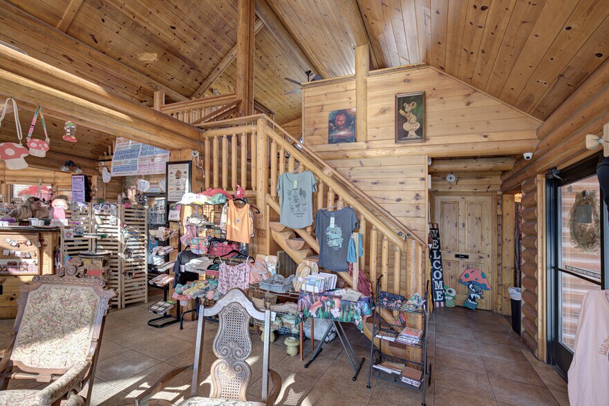 More Photos Of 102 E Main St, Payson General Retail For Sale