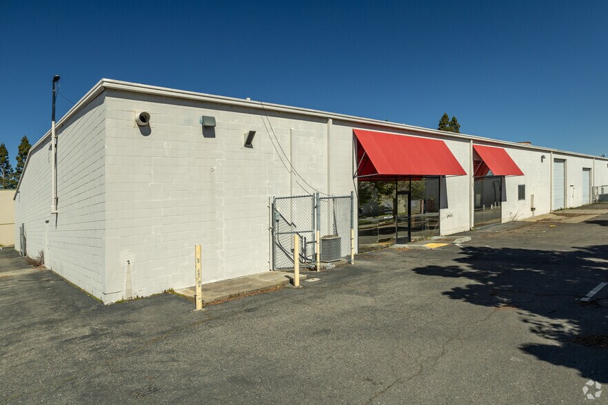 More Photos Of 3290 Monier Cir, Rancho Cordova Manufacturing For Sale