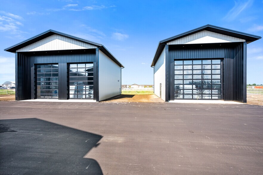 More Photos Of 3804 9 St, Lloydminster Flex For Sale