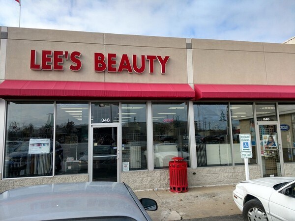 More Photos Of 320-380 E Capitol Dr, Milwaukee Unknown For Lease