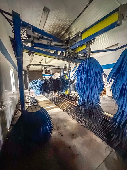 More Photos Of 4180 Sunset Blvd, Steubenville Carwash For Sale