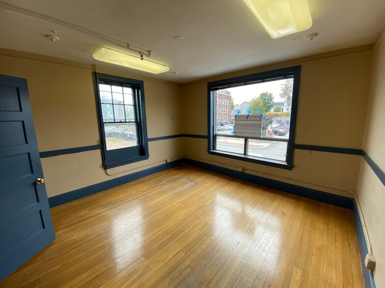 More Photos Of 31 S Main St, Concord General Retail For Sale