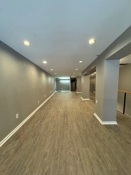 More Photos Of 136 Person St, Fayetteville Storefront Retail Office For Lease