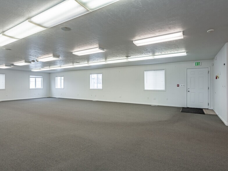 More Photos Of 280 Laurel Ln, Chubbuck Industrial For Sale