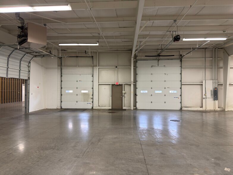 More Photos Of 11114-11158 James St, Zeeland Warehouse For Sale