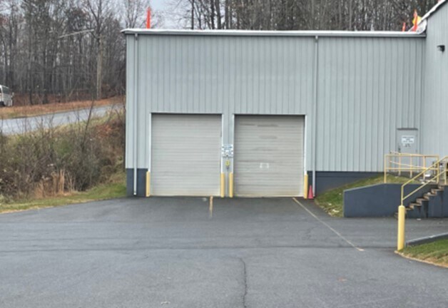 More Photos Of 3700 Cohen Pl, Lynchburg Warehouse For Lease
