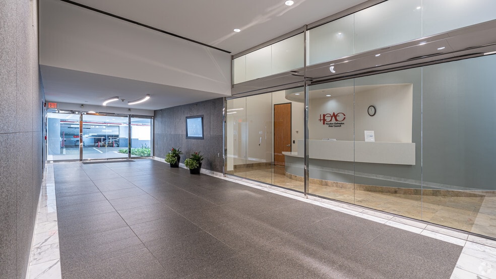 More Photos Of 3555 Timmons Ln, Houston Office For Lease