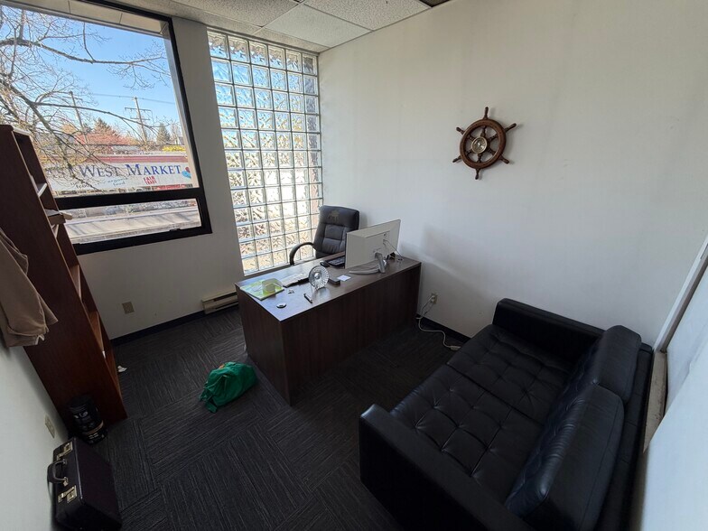 More Photos Of 4142 Main St, Vancouver Office For Lease