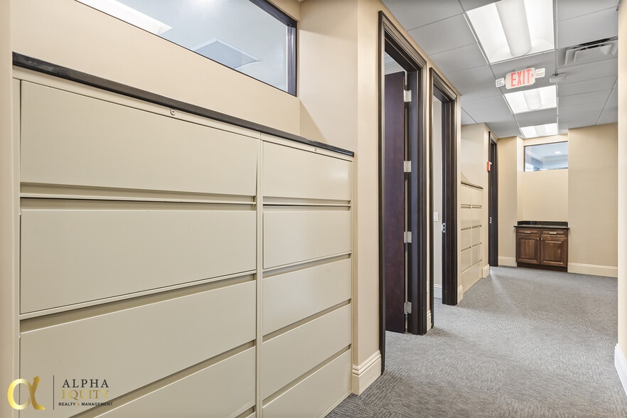 More Photos Of 189 S Orange Ave, Orlando Office Residential For Sale