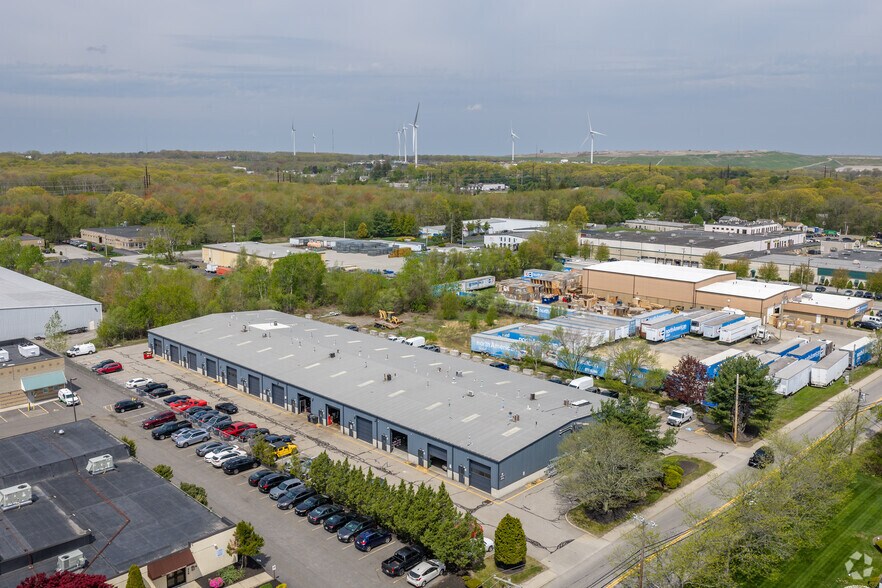 Primary Photo Of 101 Comstock Pky, Cranston Warehouse For Lease