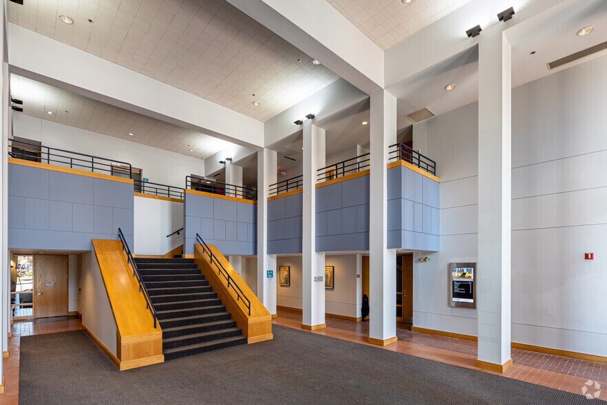 More Photos Of 100 Foxborough Blvd, Foxborough Office For Lease