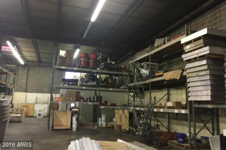 More Photos Of 5200-5300 Minnick Rd, Laurel Light Distribution For Lease