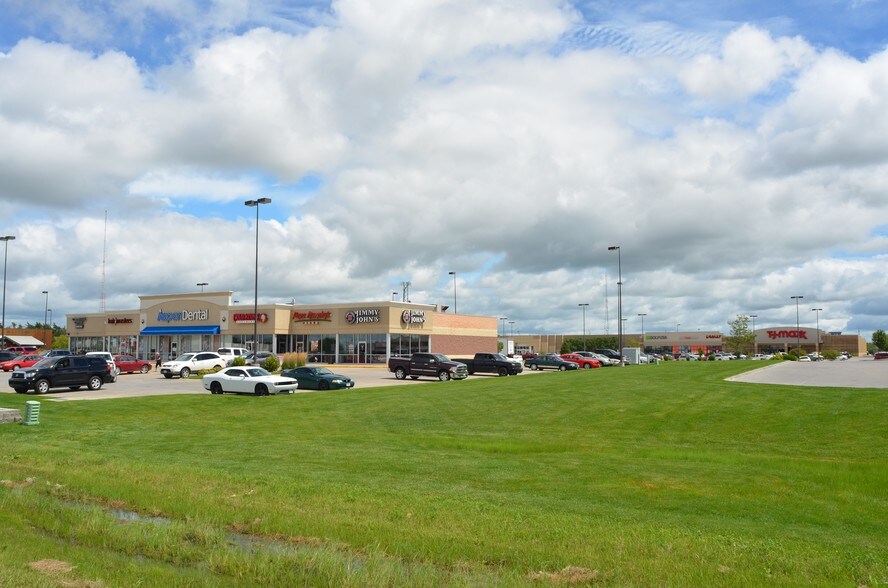 More Photos Of 206 Wilmar Ave, Grand Island General Retail For Lease