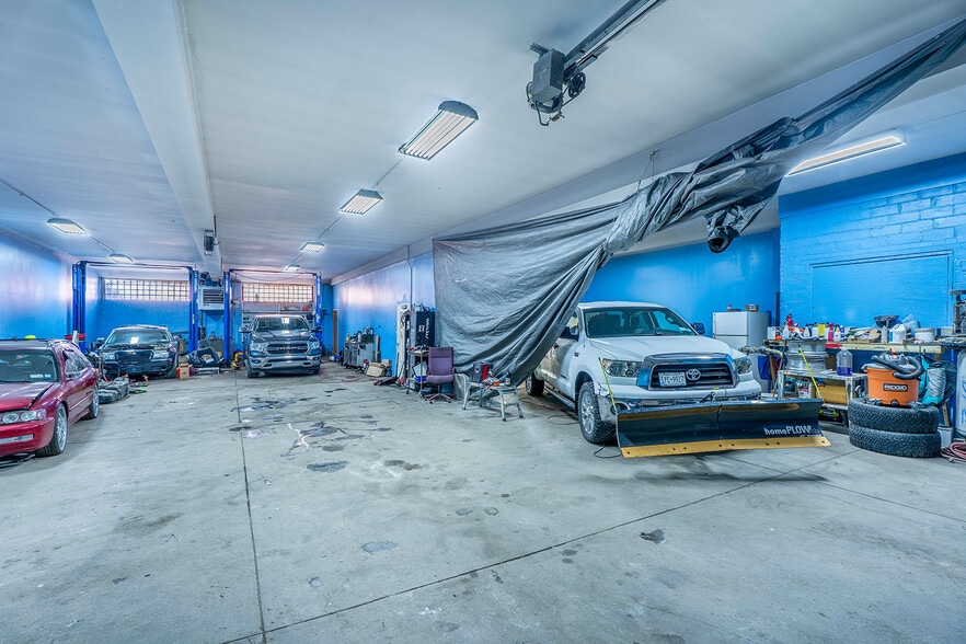 More Photos Of 2820-2824 Bailey Ave, Buffalo Freestanding For Sale