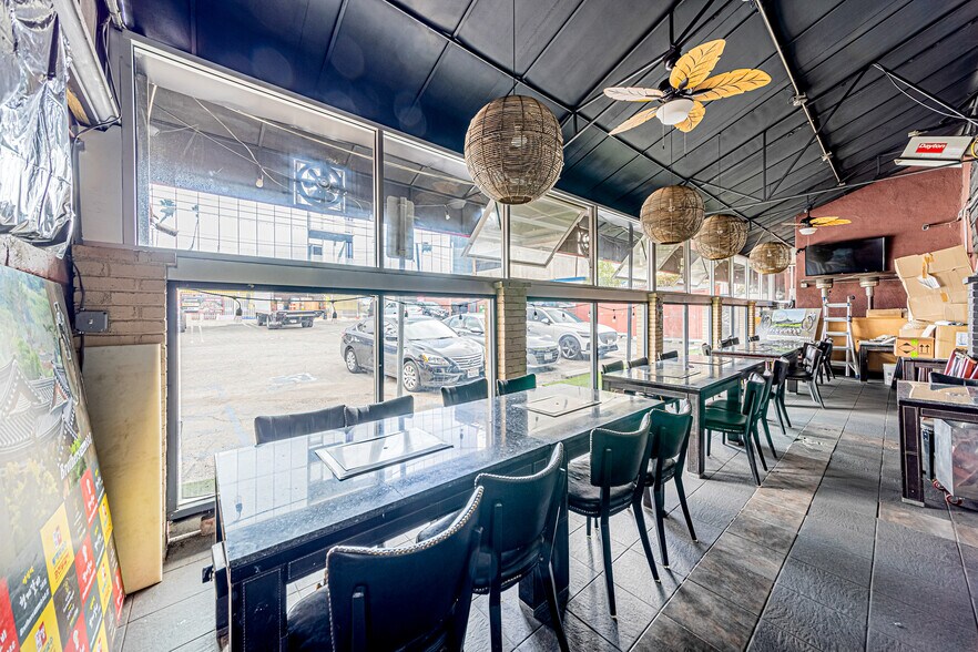 More Photos Of 3680 W 6th St, Los Angeles Restaurant For Sale