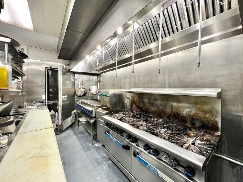 More Photos Of 223 Valencia Ave, Coral Gables Restaurant For Sale