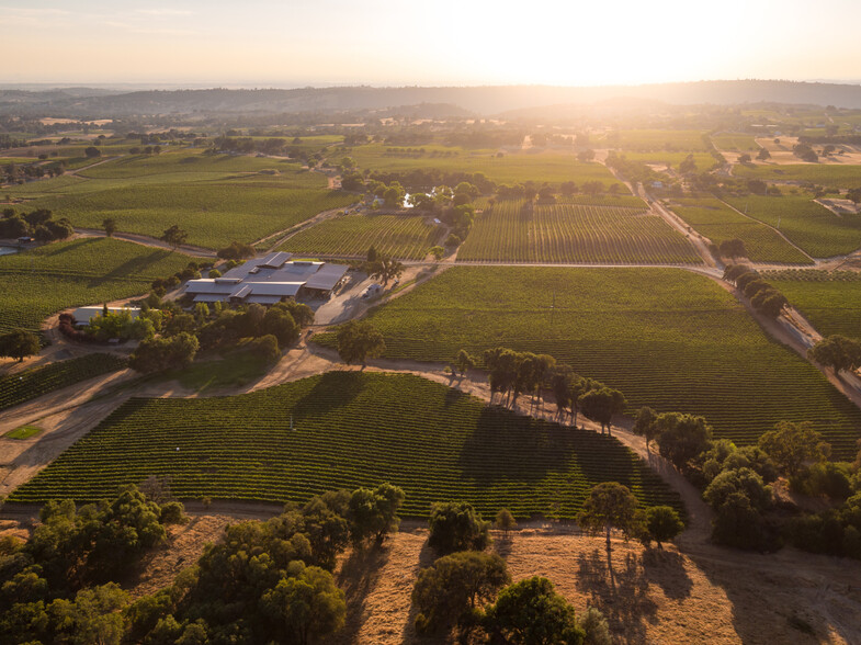 Primary Photo Of 20680 Shenandoah School Rd, Plymouth Winery Vineyard For Sale