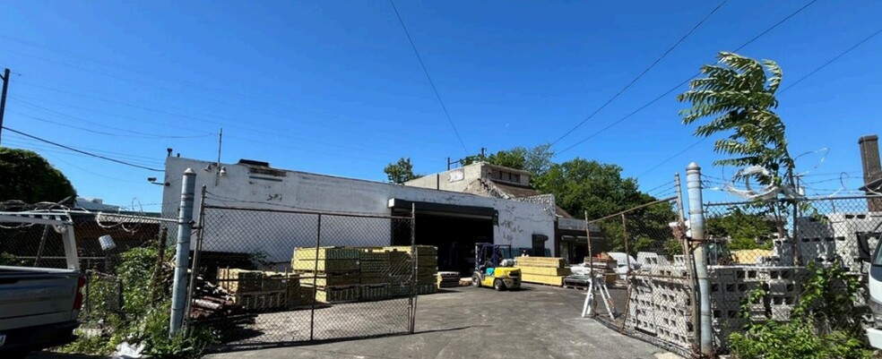 Primary Photo Of 820 S 53rd St, Philadelphia Warehouse For Lease