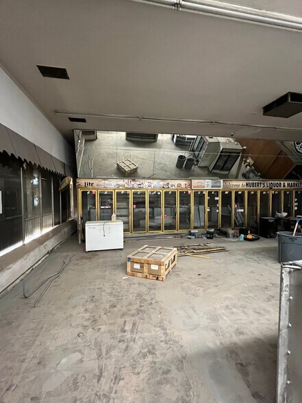 More Photos Of 4307 Leimert Blvd, Los Angeles General Retail For Lease