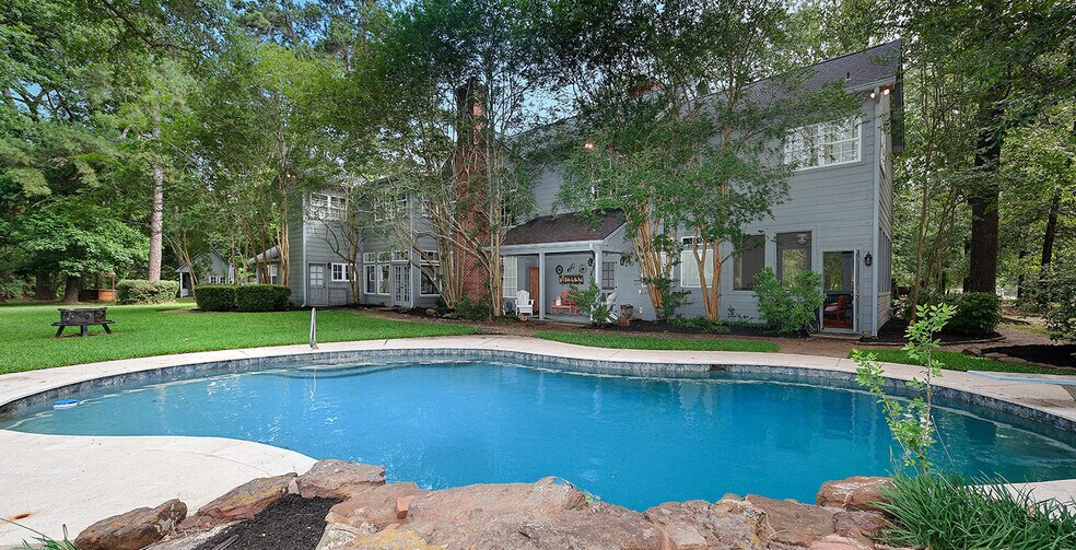 Primary Photo Of 15598 Bedford Ln, Conroe Specialty For Sale