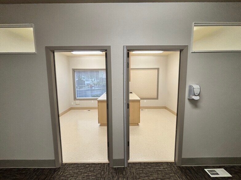 More Photos Of 1515-1535 Liberty St SE, Salem Medical For Lease