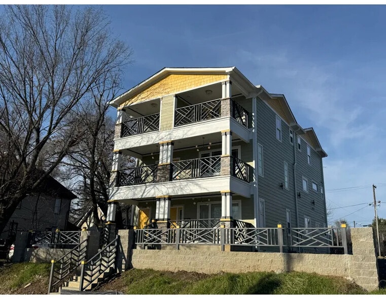 More Photos Of 3710 E Washington St, Indianapolis Apartments For Sale