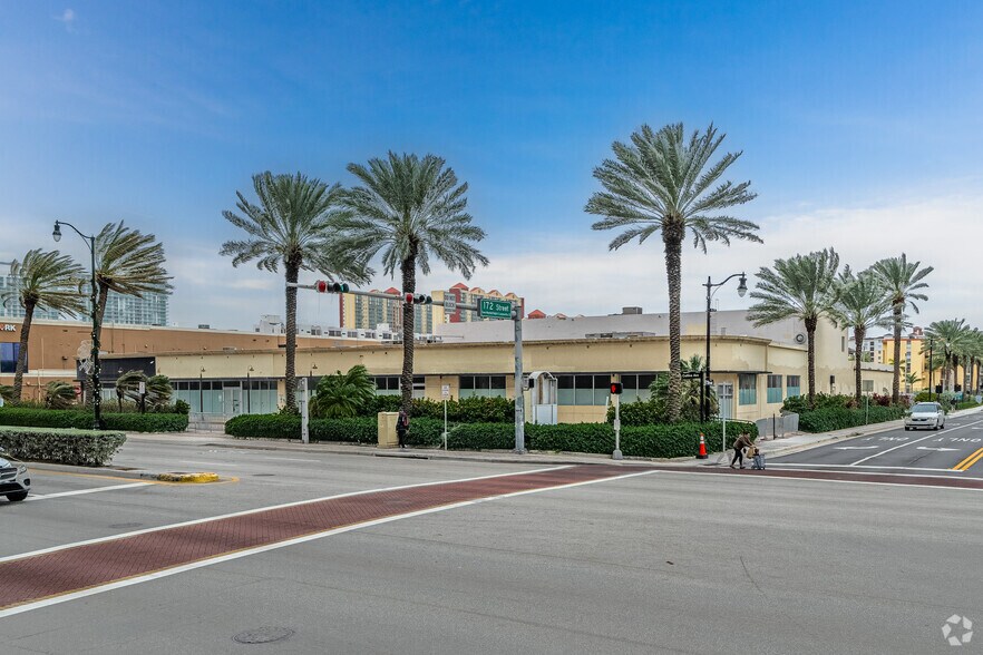 More Photos Of 17140 Collins Ave, Sunny Isles Beach Unknown For Lease