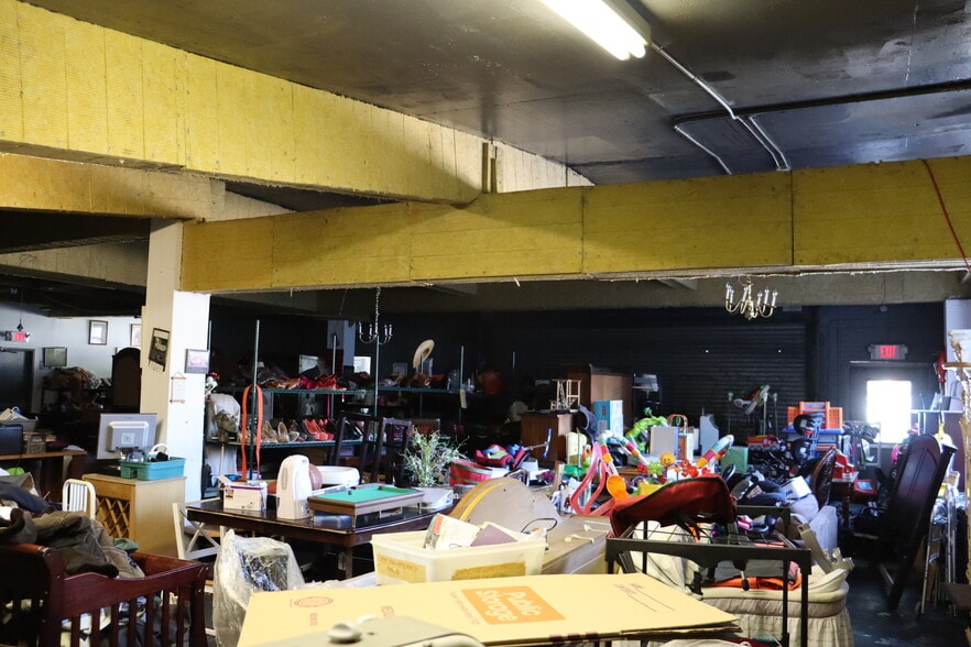 More Photos Of 614 S Broadway, Yonkers Light Distribution For Lease