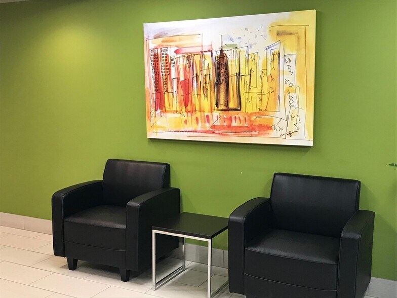 More Photos Of 9001 State Line Rd, Kansas City Medical For Lease