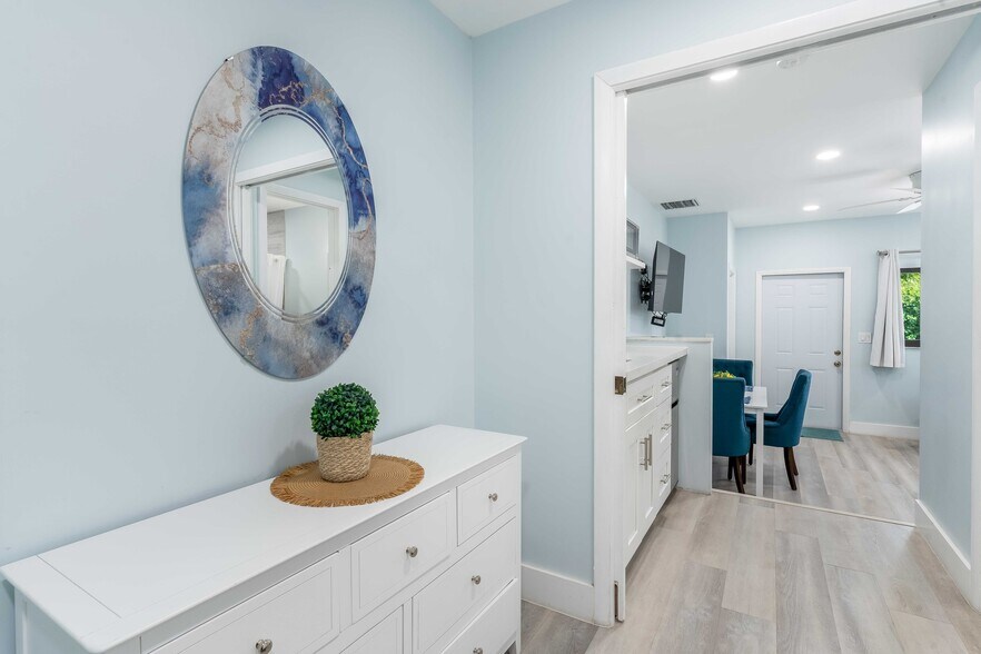 More Photos Of 97850 Overseas Hwy, Key Largo Hotel For Sale